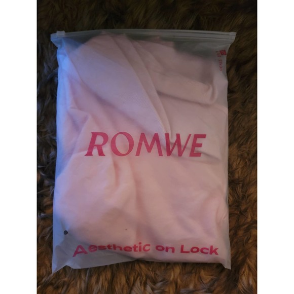 Oversized Graphic Tee L - Picture 3 of 4